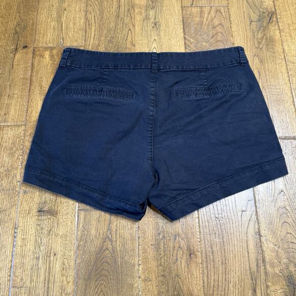 Lot of 2 Old Navy Everyday Mid Rise Shorts, Size 12, White and Black, 4" Inseam - Picture 11 of 11